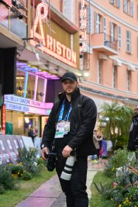 Vincenzo sul Red Carpet di Sanremo