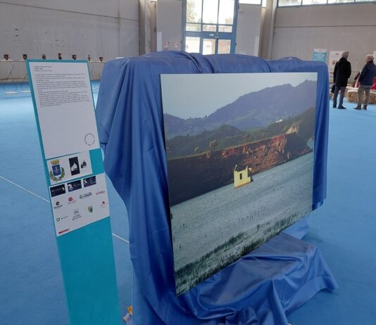 A GustArte in Puglia in mostra una foto della diga di Monte Cotugno